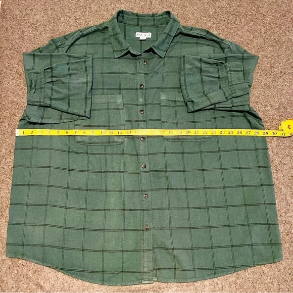 Ava & Viv green plaid checkered flannel 2X plus sz. button up - Picture 7 of 7